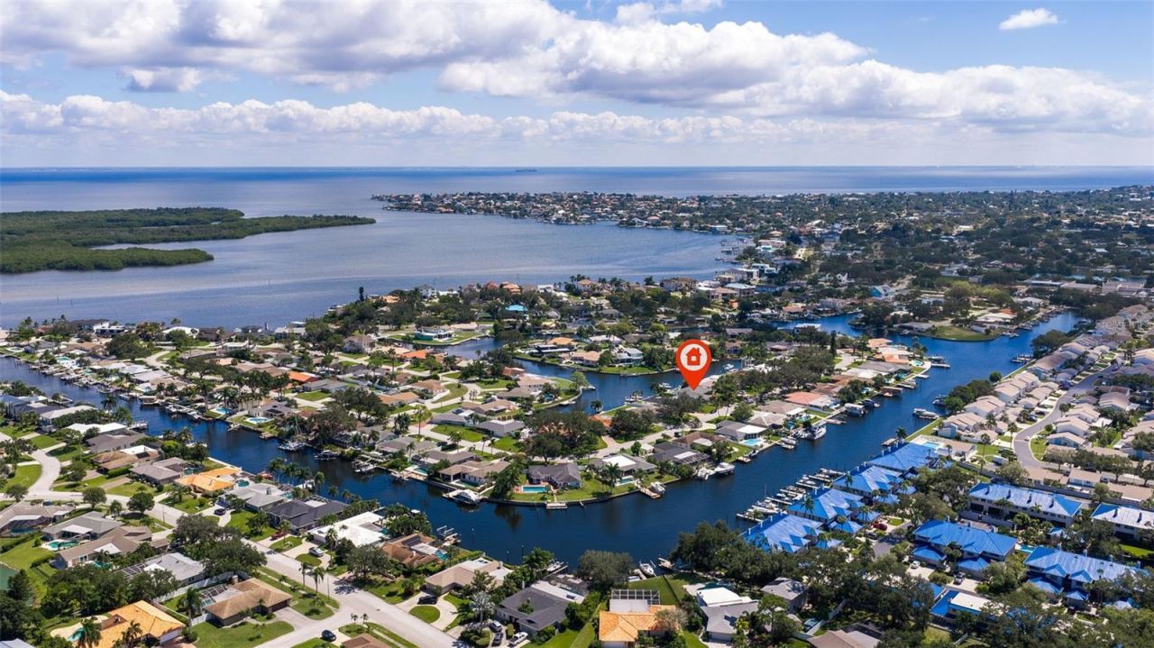 1894 Tanglewood Drive Ne, Saint Petersburg, FL 33702 Photo