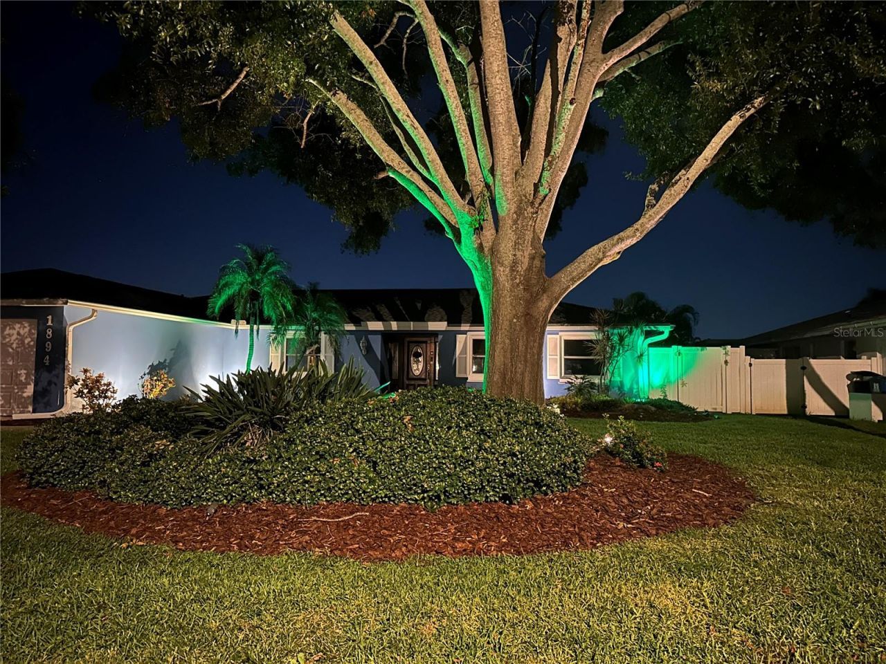 1894 Tanglewood Drive Ne, Saint Petersburg, FL 33702 Photo