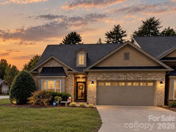 416 Collingswood Drive , Winston Salem, NC 27127