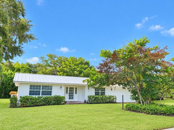 17 Via Lucindia S, Sewalls Point, FL 34996