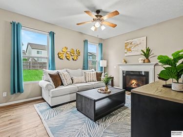 7714 N 107th Avenue, Omaha, NE 68122