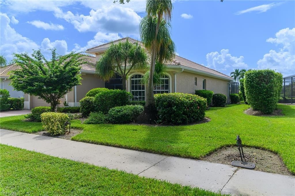 6718 Crowned Eagle Ln , Naples, FL 34113 Photo
