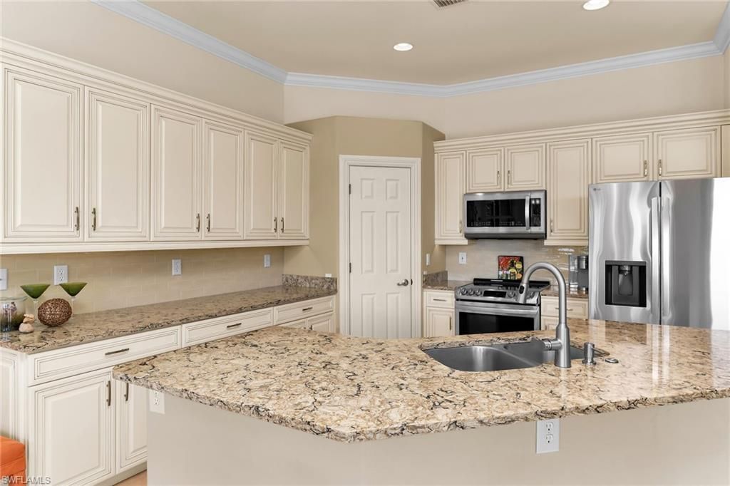 6718 Crowned Eagle Ln , Naples, FL 34113 Photo