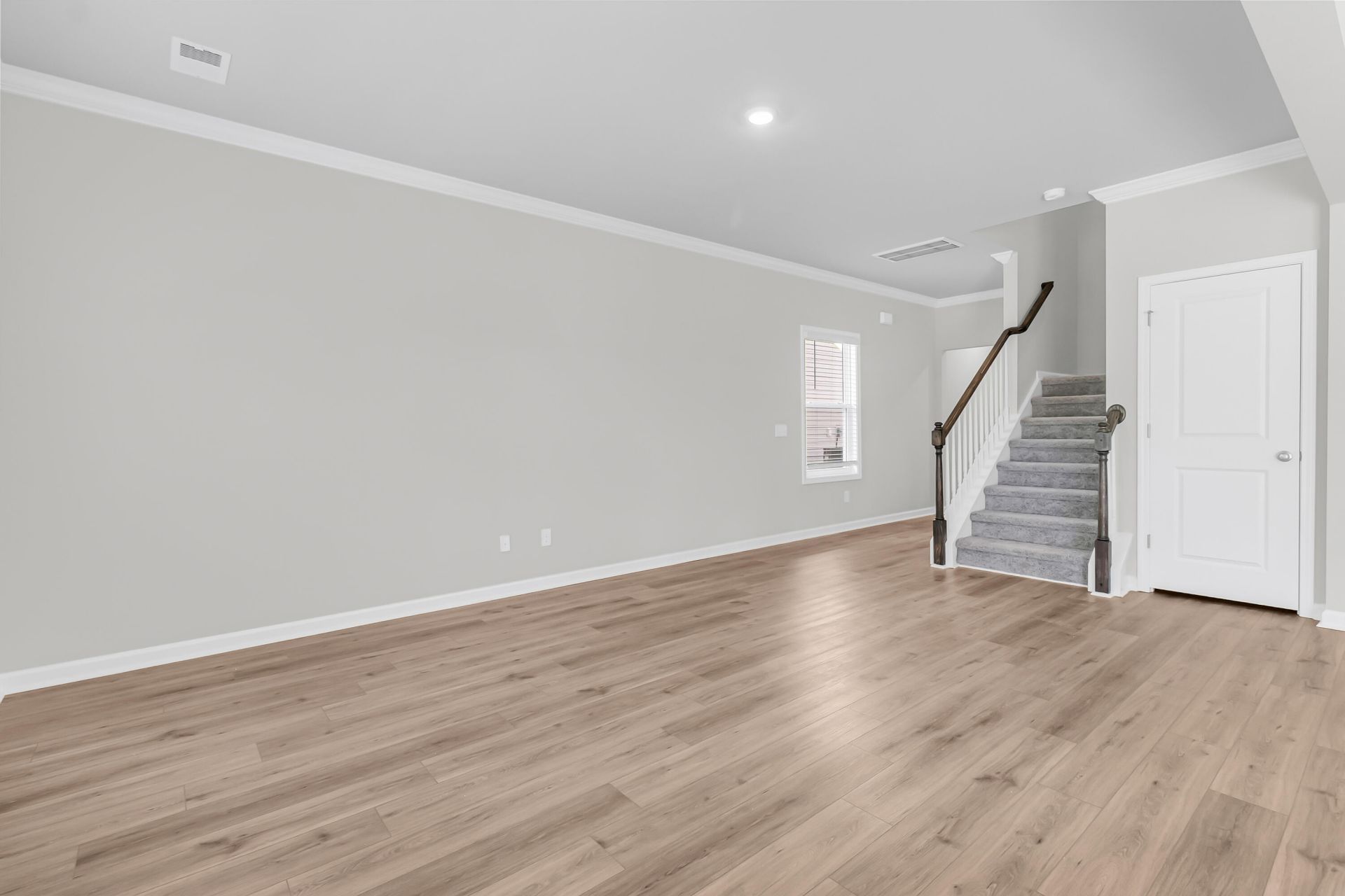 252 Central Creek Drive Photo 14