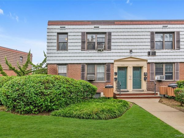70-79 Park Drive E, Unit B, Kew Garden Hills, NY 11367