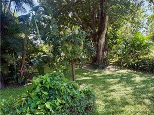 8180 Breeze DR , NORTH FORT MYERS, FL 33917