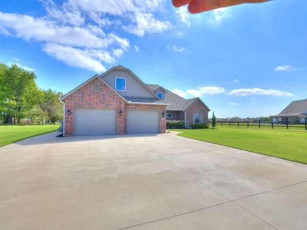 6642 S 323rd East Avenue , Broken Arrow, OK 74014
