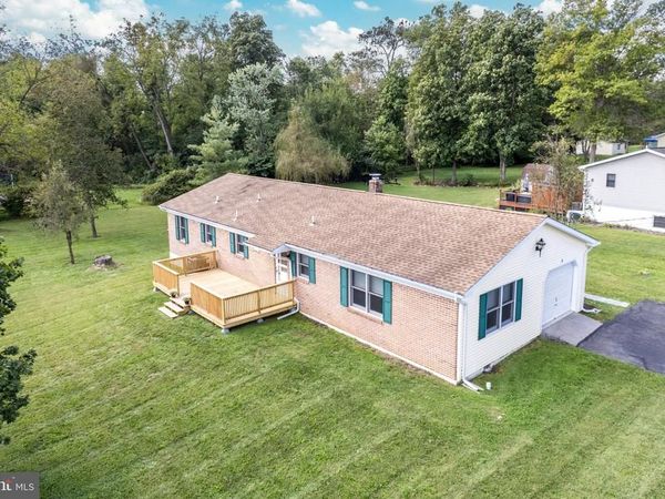 12 LONGSTREET DRIVE, EAST BERLIN, PA 17316
