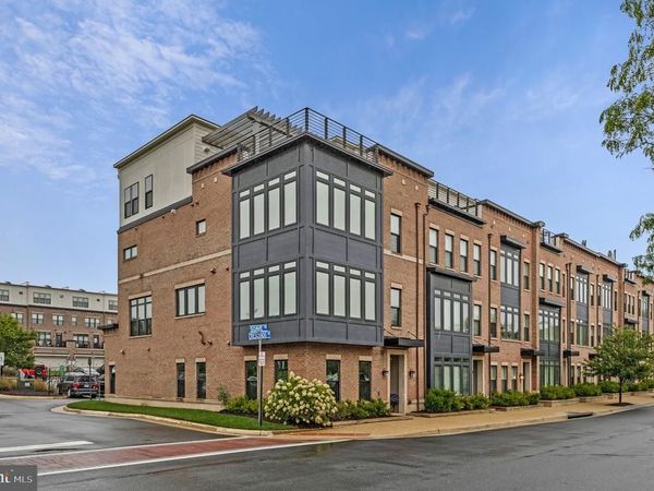 42384 SOAVE DRIVE, BRAMBLETON, VA 20148