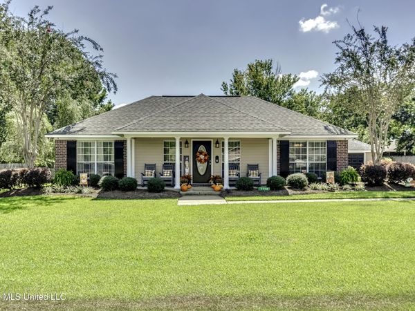 1112 3rd Street, Magee, MS 39111