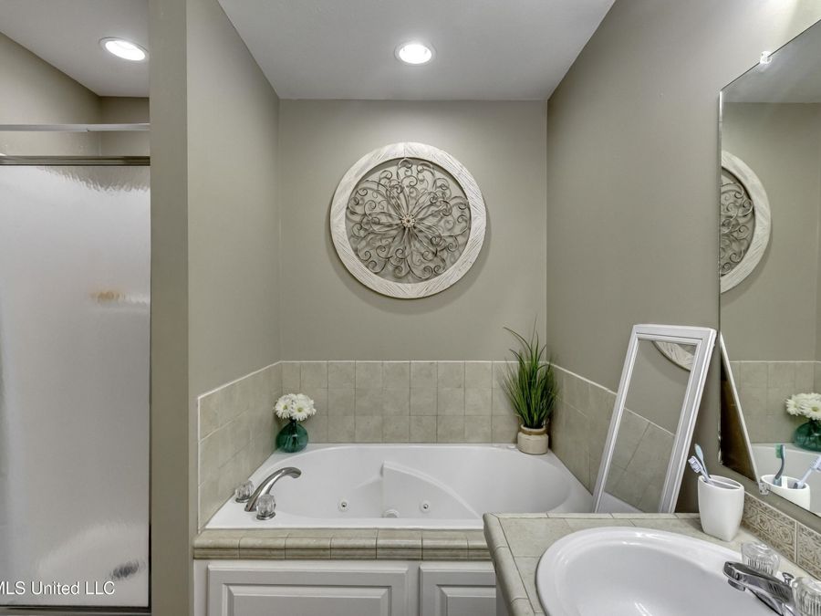Property Image 93