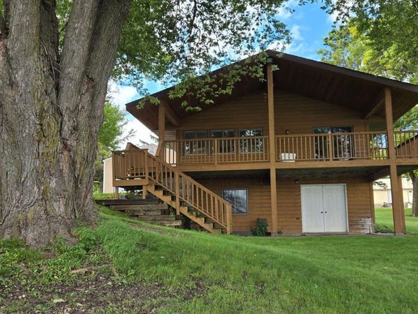 2486 Oliver Avenue SW, Cokato, MN 55321