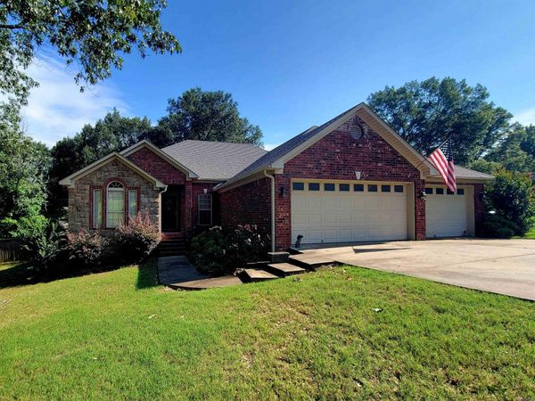26 Auburn Hills , Greenbrier, AR 72058