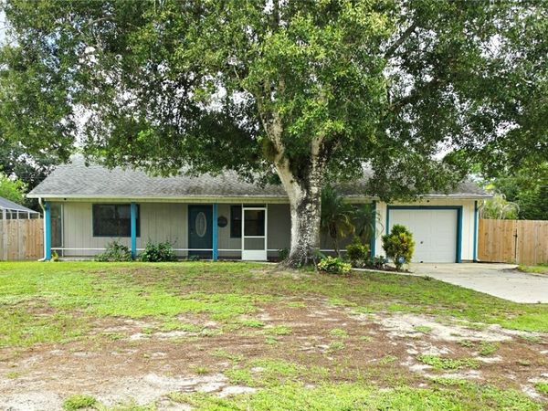 8225 97th Court, Vero Beach, FL 32967