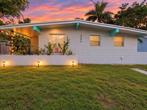 3296 William Ave , Miami, FL 33133