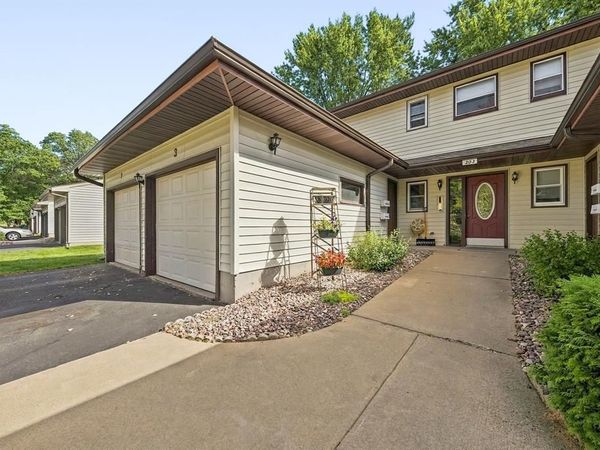 303 Harvest Lane, Unit 3, Altoona, WI 54720