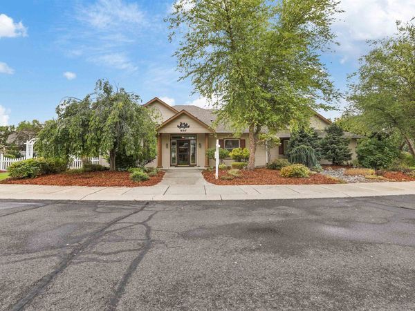 16317 N McKinnon Ln, Colbert, WA 99005