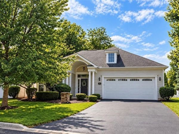 5489 Welbourne Place , Unit 2, New Albany, OH 43054