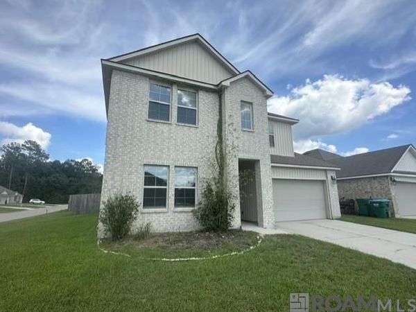 30746 Pine Grove Dr, Denham Springs, LA 70726
