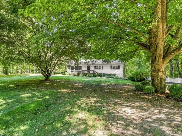 7 Durmo Road, New Paltz, NY 12561