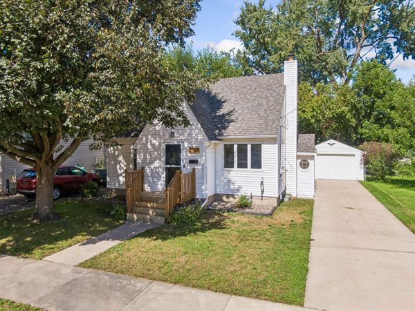 1427 1st Street SE, Rochester, MN 55904