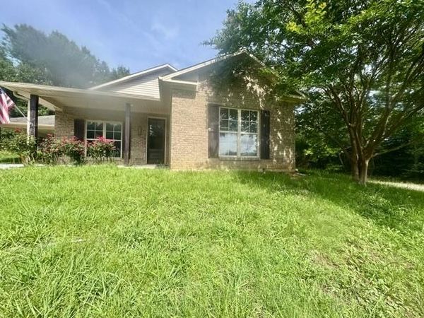 118 County Road 1449, Mooreville, MS 38857