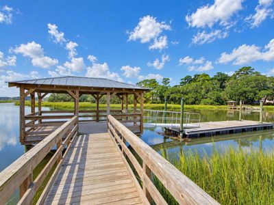834 Curved Creek Court, Charleston, SC 29412