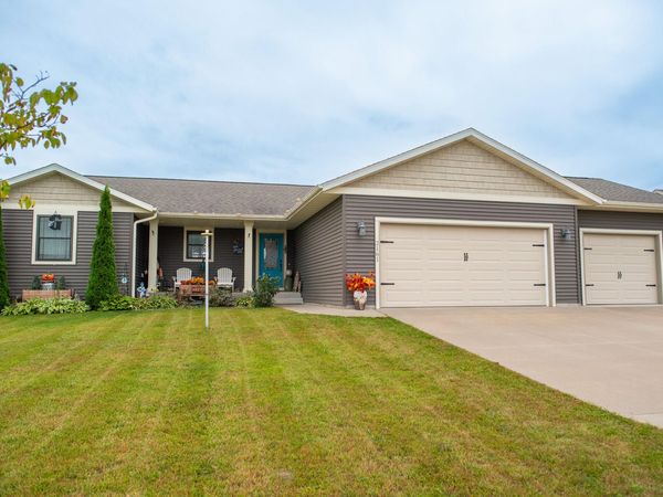 2161 River Trail Ave, Sparta, WI 54656