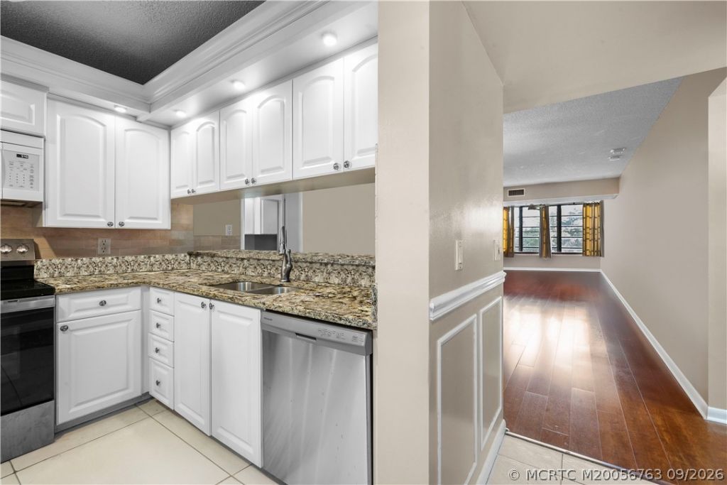 3540 Whitehall Drive , Unit 306, West Palm Beach, FL 33401 Photo