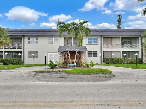 13101 Memorial Hwy , Unit 104, North Miami, FL 33161