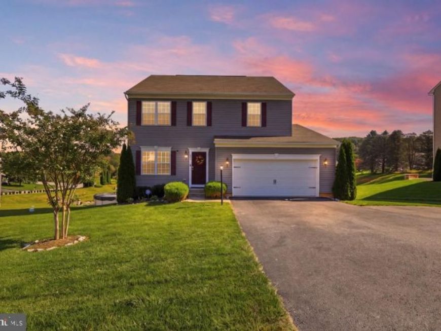 255 Palomino Drive, York, PA 17402 Main Photo