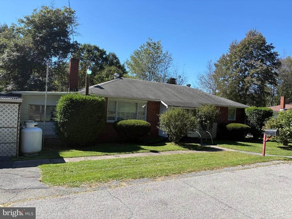 138 HICKORY DRIVE , PHILIPSBURG, PA 16866