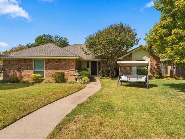 7101 Hazel Place , North Richland Hills, TX 76182