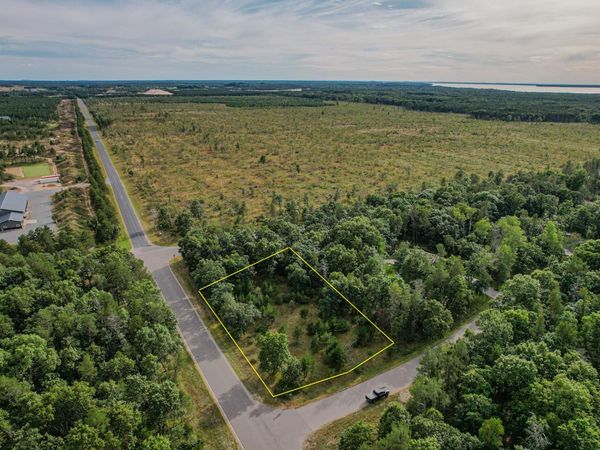 1501 Locust Trail, Nekoosa, WI 54457