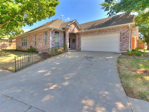 953 Heather Glen Drive, Norman, OK 73072