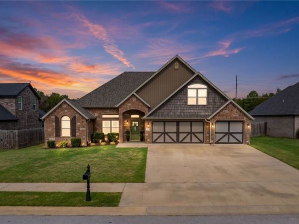 1158 Ruscello Avenue , Tontitown, AR 72762