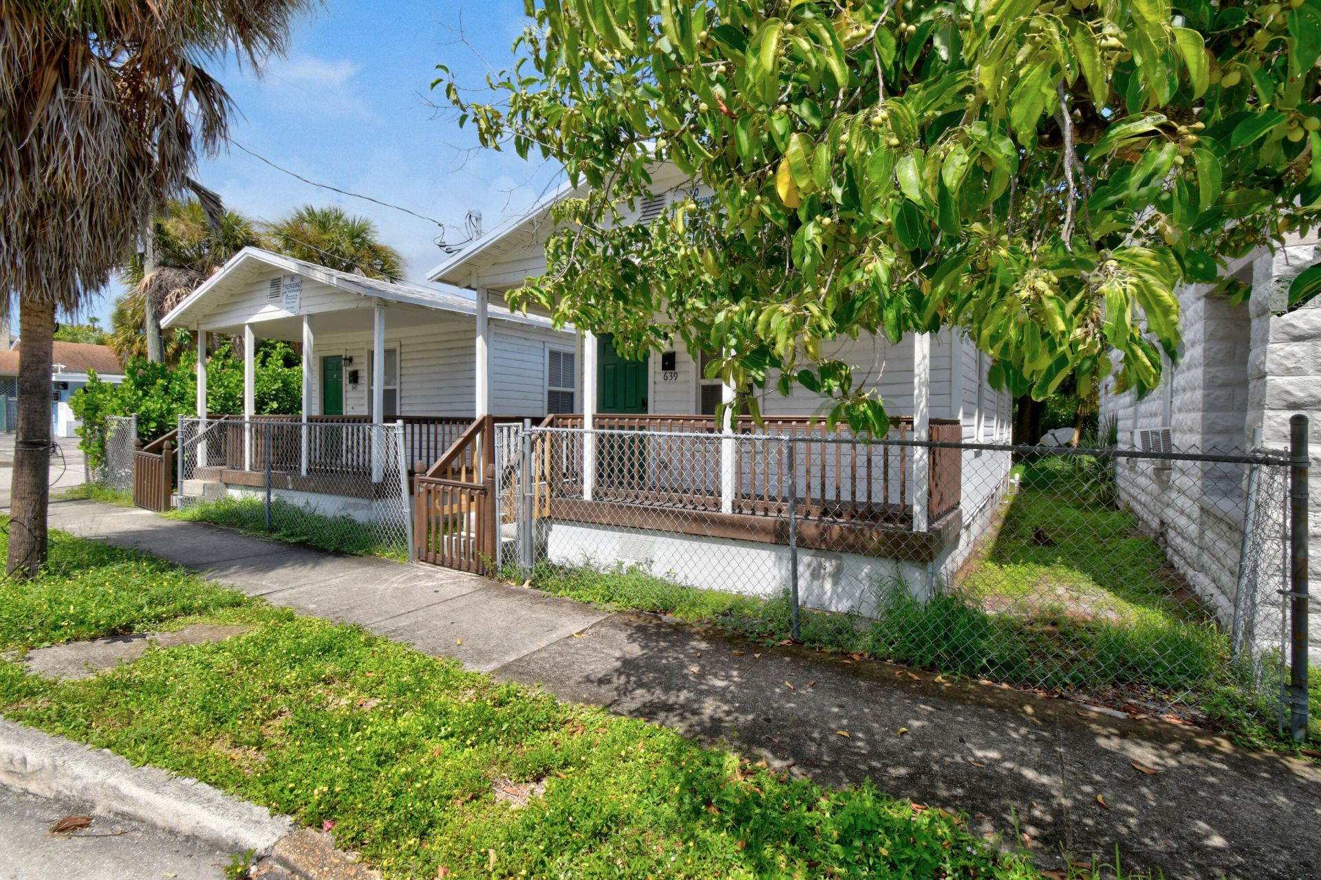 639 6th Street, West Palm Beach, FL 33401 Photo