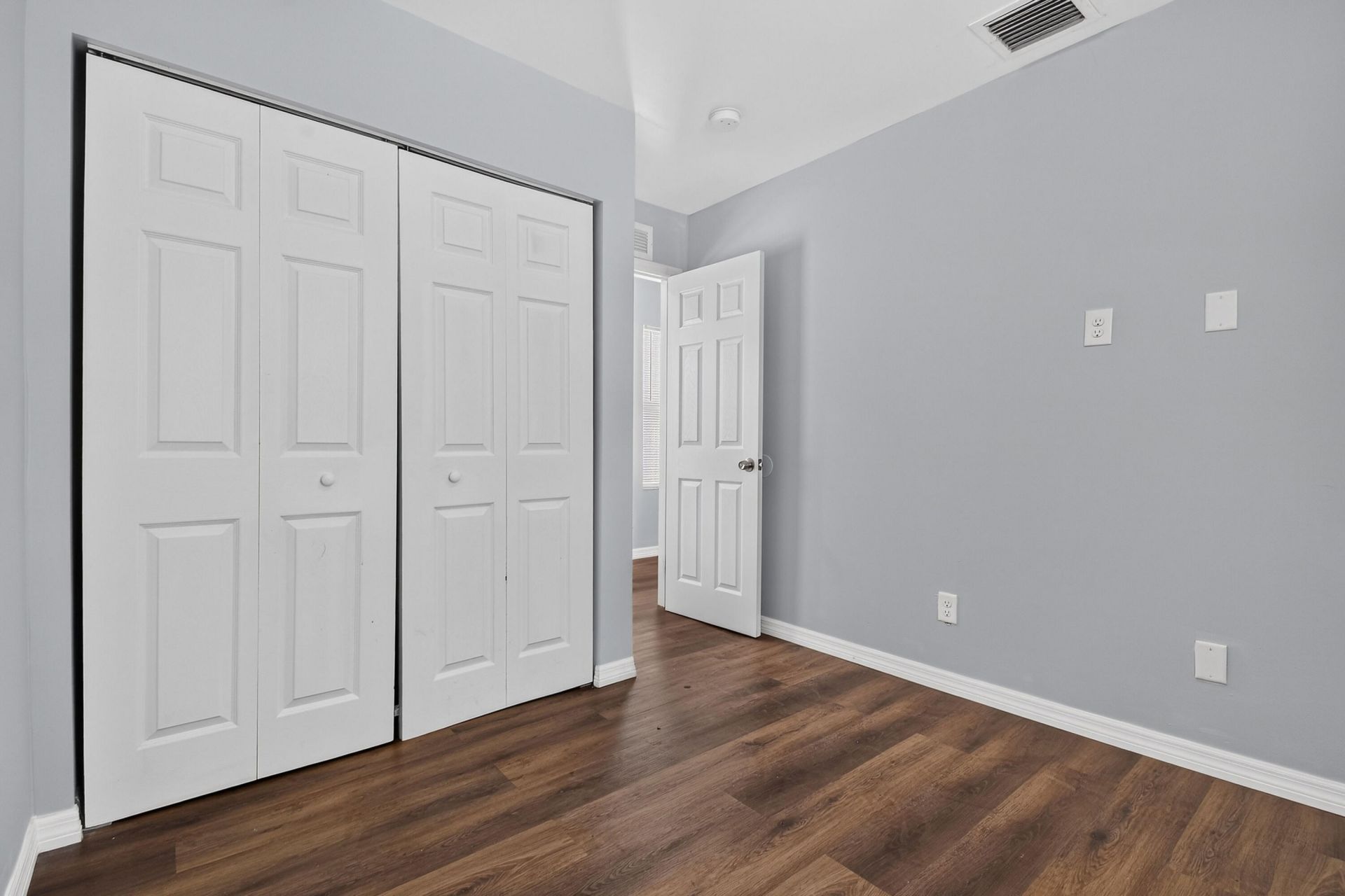 639 6th Street, West Palm Beach, FL 33401 Photo