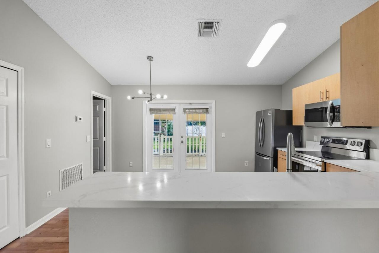1358 SW Prairie Circle, Port Saint Lucie, FL 34953 Photo