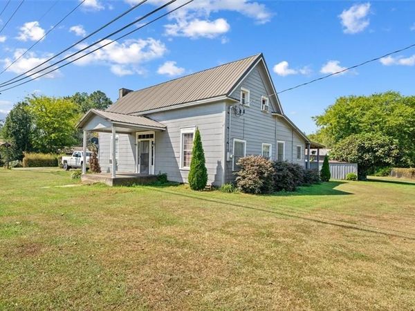 27 Monroe Drive NE, Rome, GA 30165