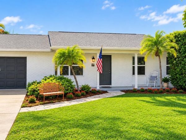 654 Bunting Dr , Delray Beach, FL 33444