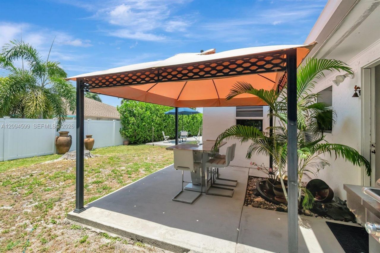 654 Bunting Dr , Delray Beach, FL 33444 Photo