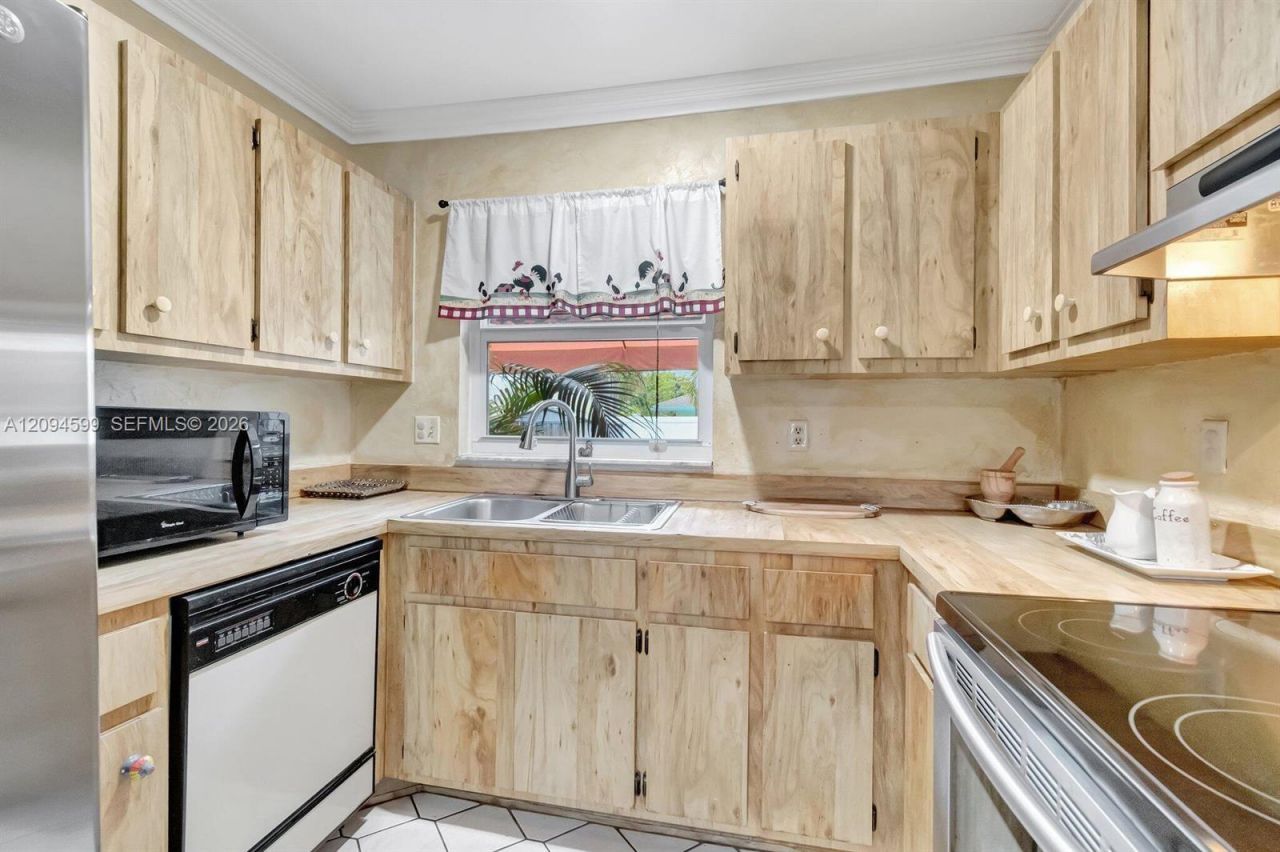 654 Bunting Dr , Delray Beach, FL 33444 Photo
