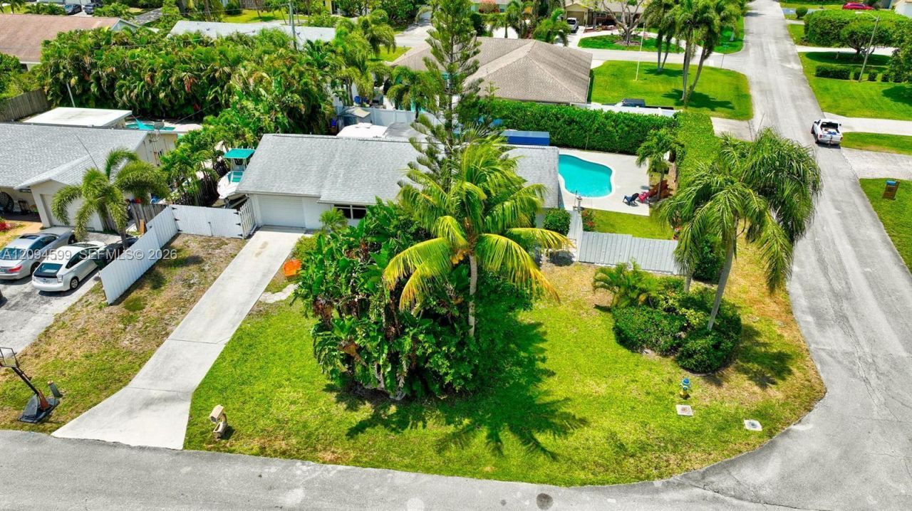 654 Bunting Dr , Delray Beach, FL 33444 Photo