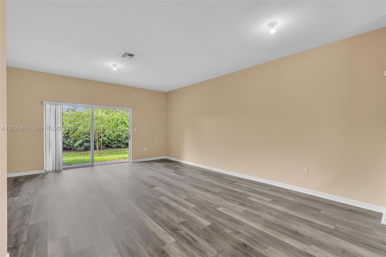 3530 NW 29th Ct, Lauderdale Lakes, FL 33311 Photo