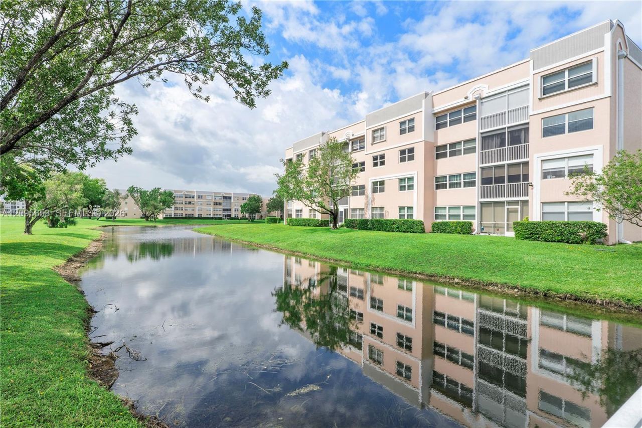 2580 NW 103rd Ave , Unit 203, Sunrise, FL 33322 Photo