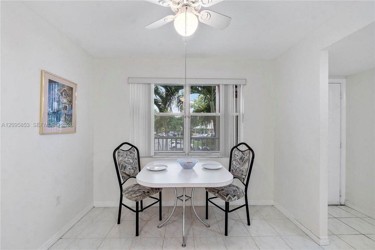2580 NW 103rd Ave , Unit 203, Sunrise, FL 33322 Photo