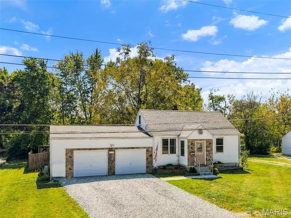 606 College Avenue, Warrenton, MO 63383