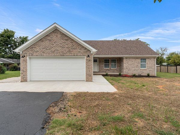 111 Witherspoon Street , Smiths Grove, KY 42171