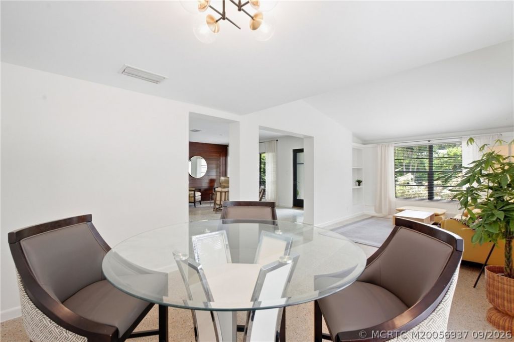 807 SE Weir Street , Stuart, FL 34994 Photo